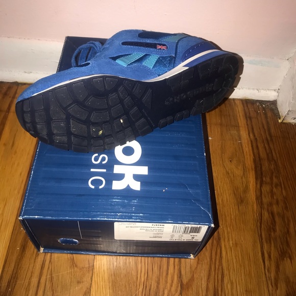 Shoes - Picture 2 of 4